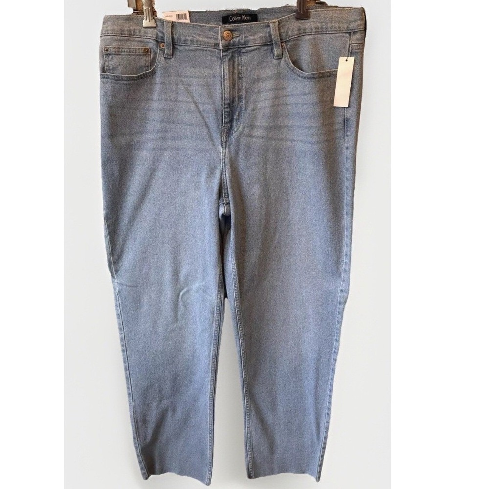 Calvin Klein Jean Women's Size 16‎ Vintage Y2K Straight High Rise Raw Hem NEW